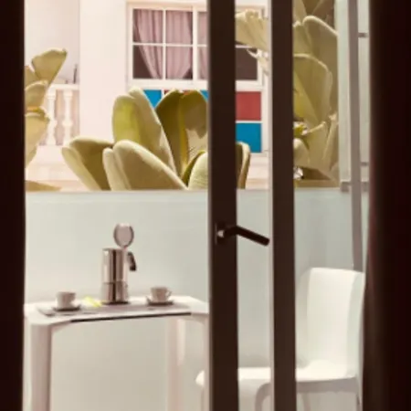 Bristol Sunset Piscina Apartment