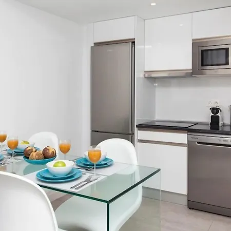 Bristol Sunset Piscina *