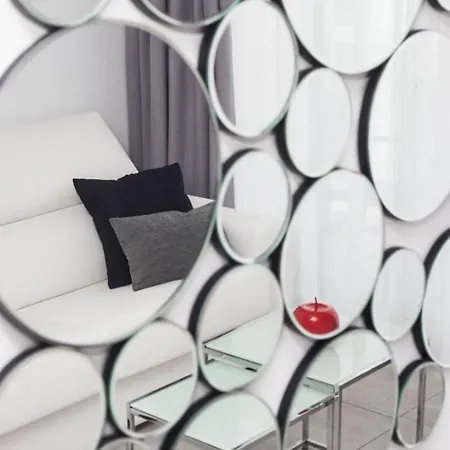 Bristol Sunset Piscina דירה