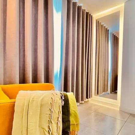 Bristol Sunset Piscina Апартаменты Коральео