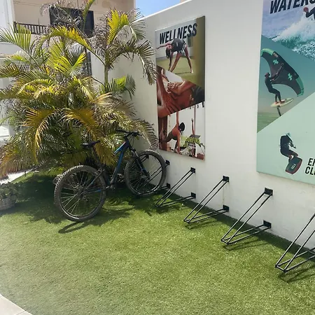 Bristol Sunset Piscina דירה קורלחו