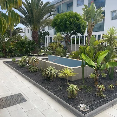 Bristol Sunset Piscina Апартаменты