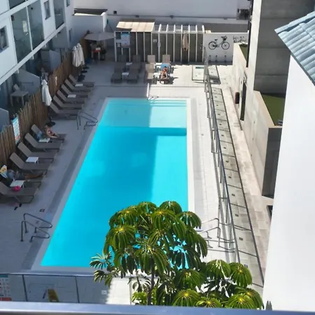 Bristol Sunset Piscina *