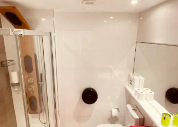 Apartment Bristol Sunset Piscina